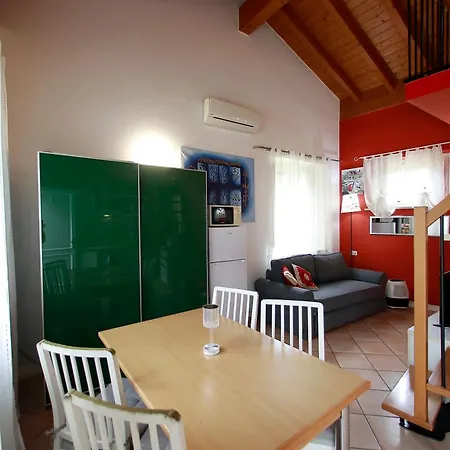 3 Borgo Di Garda Apartman