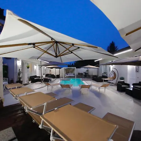 3 Borgo Di Garda Lejlighed