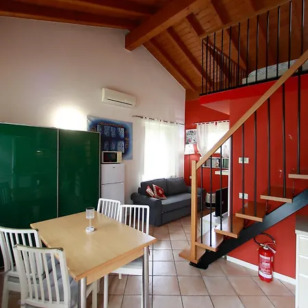 3 Borgo Di Garda * Lonato
